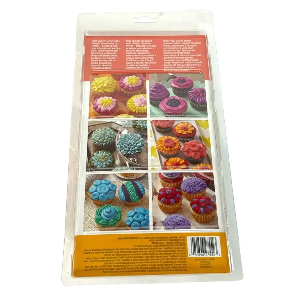 Wilton I Taught Myself to Decorate Cupcakes 18-Piece Decorating Set New Sealed